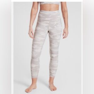 Athleta Elation Camo 7/8 Tight legging 563650 Taupe Off White Women’s size XS